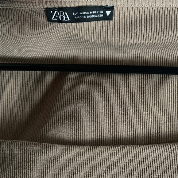 Zara Beige Ribbed Crop Top - Picture 2 of 2